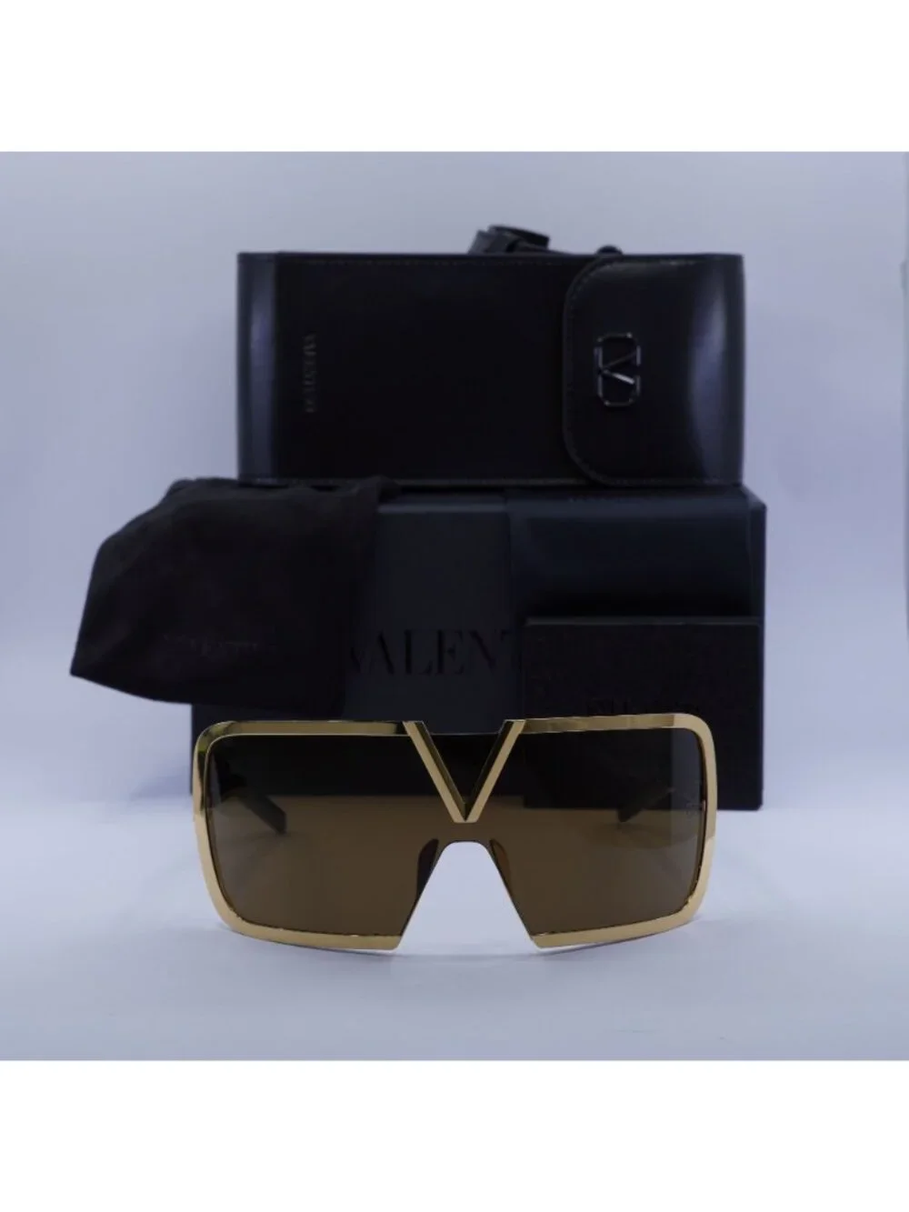 Valentino model romask
